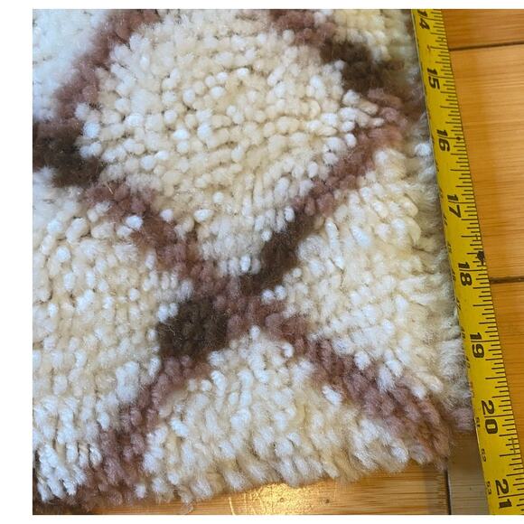 Vintage Butterfly Handmade‎ Latch Hook rug/wall hanging Butterfly 70s - Picture 5 of 5